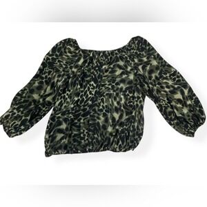 Vince Camuto Off Shoulder Leopard Poet Sleeve Green Top Size Large Chic Business
